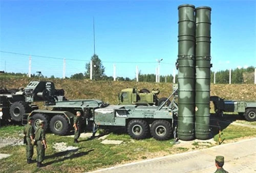 Hệ thống phòng thủ tên lửa S-400 của Nga. Ảnh: Sputnik.