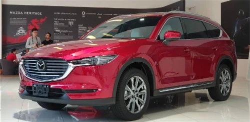 Mazda CX-8 lộ diện chính thức tại Malaysia. 