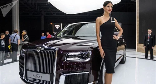 Cận cảnh quy trình sản xuất siêu xe limousine của Tổng thống Nga. Bộ Công Thương Nga mới đây đã chia sẻ một đoạn video tiết lộ câu chuyện đằng sau việc tạo ra chiếc limousine của Tổng thống Nga. (CHI TIẾT)