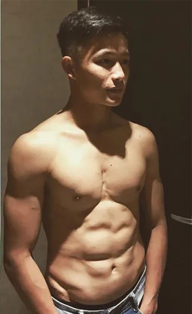 U22 Việt Nam vừa đá, thủ môn "6 múi" Phan Văn Biểu đã lọt "tầm ngắm" chị em