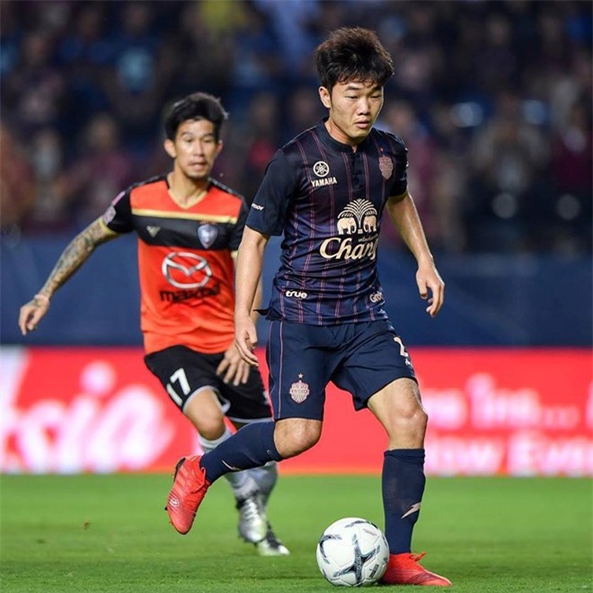Xuân Trường được đá chính trong trận đấu ra mắt Buriram United