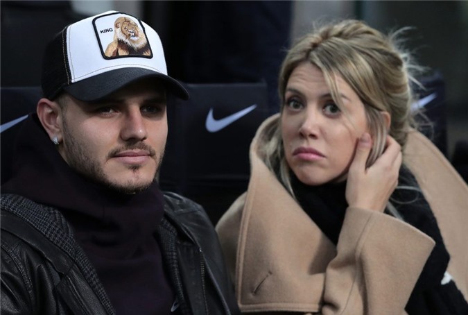 Trong tâm bão, Icardi đưa vợ sexy đi cổ vũ Inter