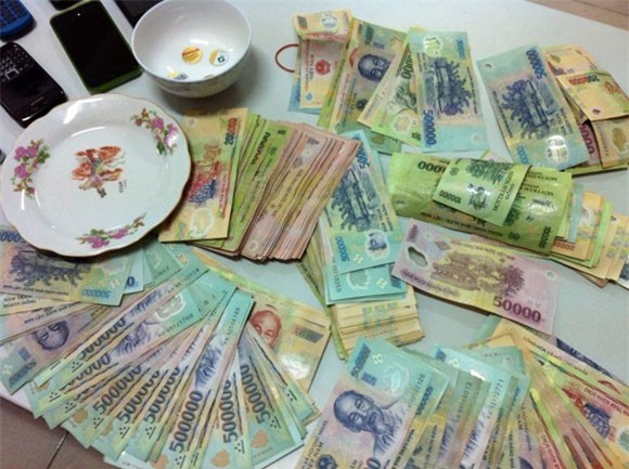 Đắk Lắk triệt phá đường dây đánh bạc dưới hình thức ghi số đề qua điện thoại