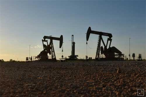 Hàn Quốc nối lại nhập khẩu dầu từ Iran