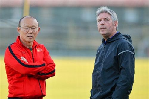 HLV Park Hang Seo phối hợp với GĐKT Gede tuyển quân U23 VN