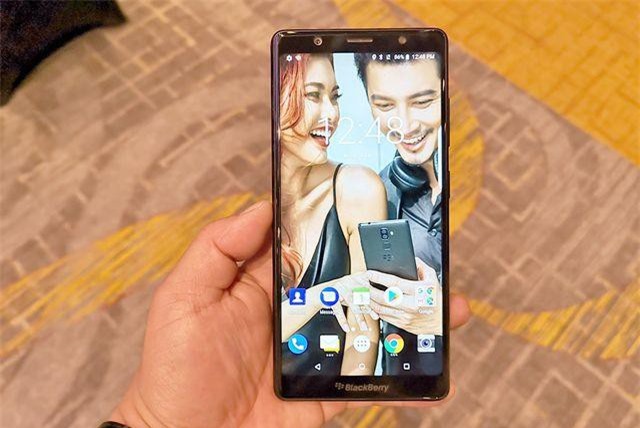 Blackberry Evolve chính thức ra mắt tại Việt Nam, giá 7,9 triệu đồng