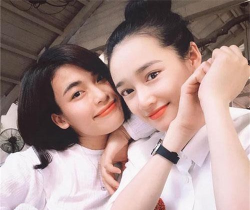 Nhã Phương trông khác lạ, lần đầu lộ diện sau 1 tháng sinh con