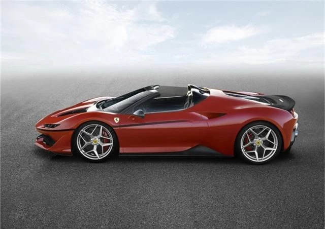 Đại gia mua siêu xe Ferrari hàng hiếm nhưng không lái phút nào để bán lại như mới với mức giá bất ngờ - Ảnh 2.