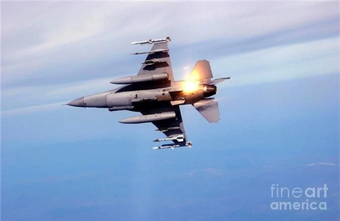 Tiem kich F-16 duoc trang bi vu khi nao khi ve VN?-Hinh-13