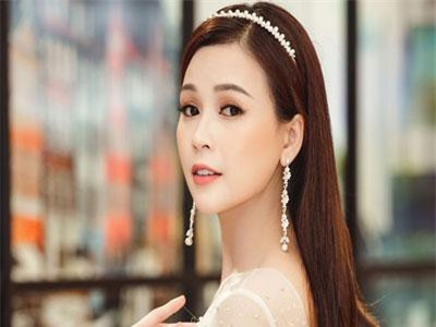 Tất bật làm việc, Sam tủi thân khi chỉ về Việt Nam ăn Tết đúng 1 ngày