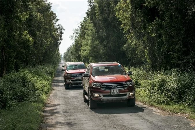 Ford Everest – Mẫu xe lý tưởng dành cho gia đình. Tính đa dụng cùng không gian rộng rãi là những điểm đặc trưng tiêu biểu của dòng SUV, được đánh giá cao bởi các gia đình đang sử dụng. Một trong số những mẫu SUV đang được nhiều người dùng lựa chọn chính là chiếc Ford Everest. (CHI TIẾT)