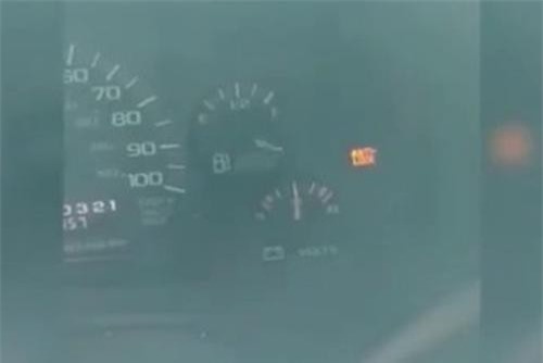 Clip: Chỉ những người đi ô tô mới hiểu cảm giác "khó đỡ" này