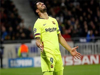 Con số cho thấy sự kém cỏi của Luis Suarez