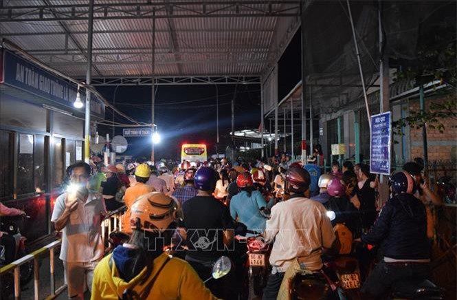 Đồng Tháp: Mua 2 BOT "nông thôn" bằng tiền ngân sách, tạo thuân lợi cho dân