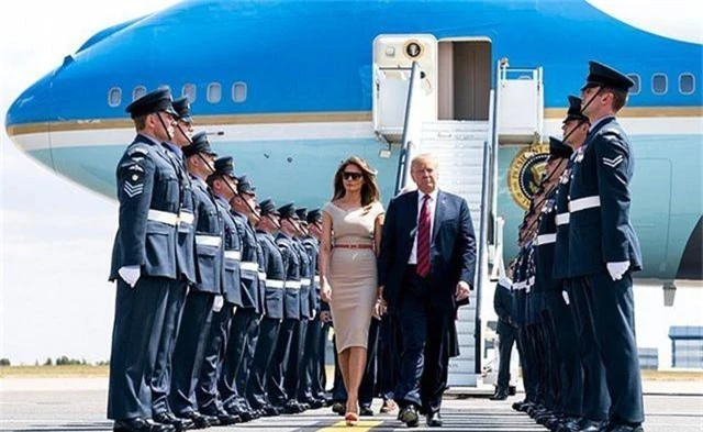 “Hàng rào thép” bảo vệ Tổng thống Trump khi công du nước ngoài - 1