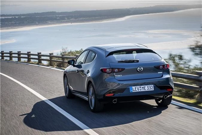 2019-mazda3-ra-mat-chau-au-3.jpg