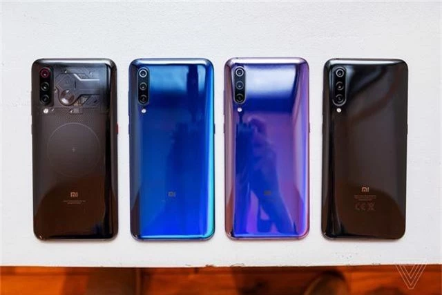 Xiaomi Mi 9 ra mắt với 3 camera sau, giá từ 10,6 triệu đồng - 2