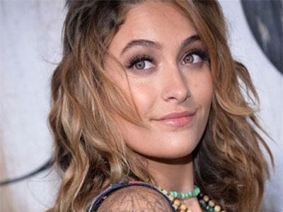 Con gái Michael Jackson xuất hiện lần đầu sau thời gian đi cai nghiện