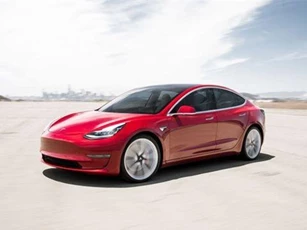 Tesla Model 3 trở nên "bất khả xâm phạm"