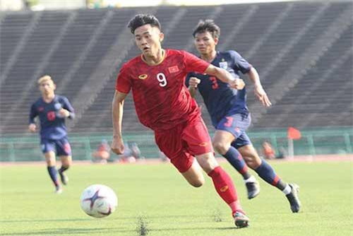 Thủ hòa Thái Lan, U22 Việt Nam giành ngôi đầu bảng