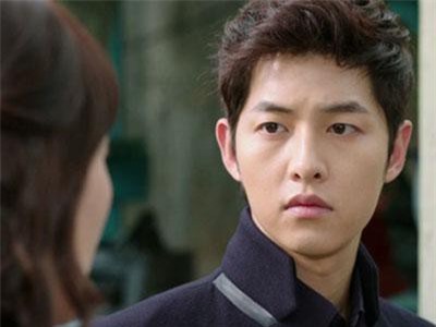 Gần ngày cưới, người yêu đòi chia tay vì thấy tôi nhắn tin với gái lạ