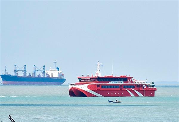 Tàu cao tốc Vũng Tàu - Côn Đảo  Côn Đảo Express 36 gặp sự cố