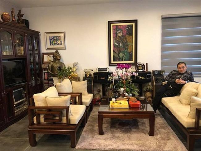 Đột nhập nhà tiền tỷ giữa lòng phố cổ của danh hài Xuân Hinh