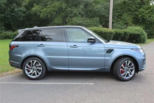 6. Land Rover Range Rover Sport 2019 (giá khởi điểm: 67.050 USD).