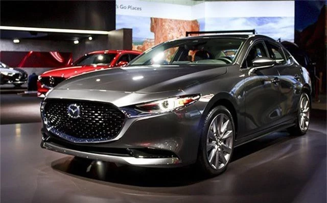 Mazda3 2019 - Nhiều trang bị động cơ. Mẫu Mazda3 2019 đã rục rich ra mắt tại thị trường Mỹ với khá nhiều thay đổi về nội/ngoại thất, nhưng đáng quan tâm nhất là trang bị động cơ khá phong phú. (CHI TIẾT)