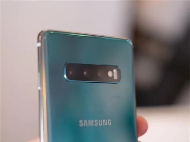 Cận cảnh bộ 3 Galaxy S10 vừa trình làng: Thiết kế đẹp, cấu hình “khủng” - 6