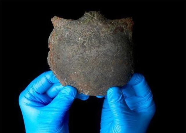 Phát hiện xương sọ của người thời đồ đá mới ở bờ sông Thames - 2