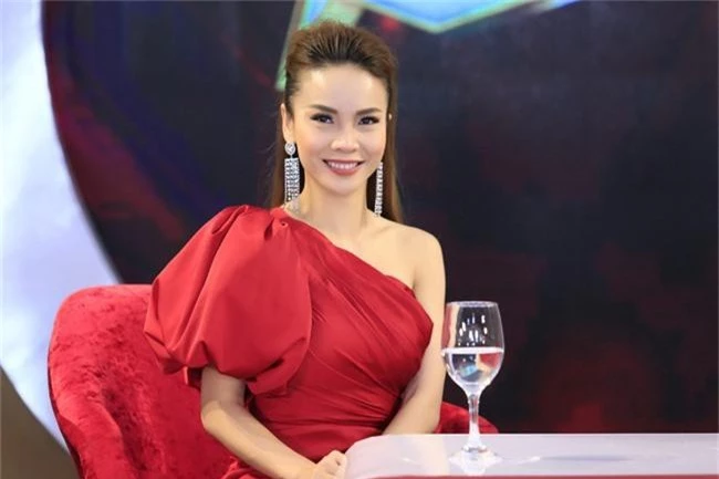 Yến Trang lần đầu lên tiếng về tin đồn cưới đại gia trên sóng truyền hình - Ảnh 4.
