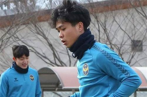 HLV Incheon Utd hứa hẹn với Công Phượng 