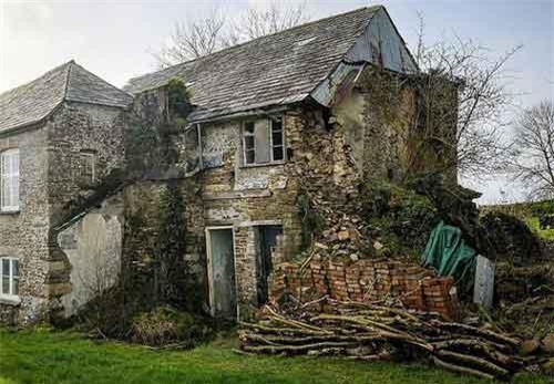 Rùng mình với những câu chuyện bí ẩn xoay quanh căn nhà ma ám 400 năm tuổi