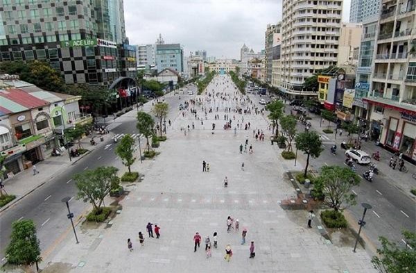 TP.HCM: Cấm chạy xe vào đường Nguyễn Huệ dịp cuối tuần