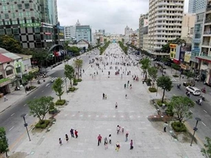TP.HCM: Cấm chạy xe vào đường Nguyễn Huệ dịp cuối tuần