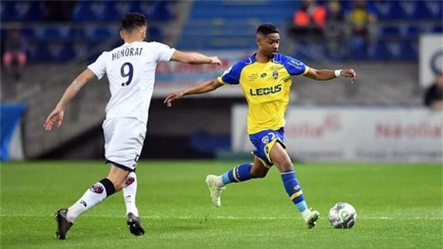 jason-pendant-sochaux-ligue-2_1p9xlninxb5oq1wo8ees07cg3z.jpg