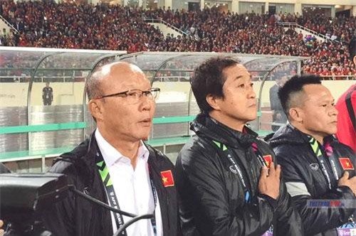 BLV Quang Huy: 'HLV Park có thể gọi thêm trợ lý từ Hàn Quốc'