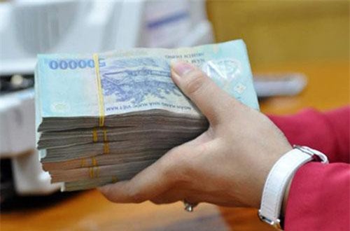 Lãi suất liên ngân hàng giảm mạnh