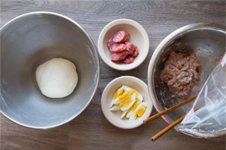  Cứ cuối tuần là tôi lại làm bánh bao, cả tuần có bánh bao ăn sáng ngon lành - Ảnh 1.