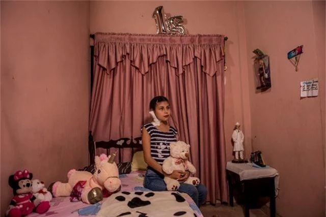 Người bệnh Venezuela mắc kẹt “cuộc chiến” hàng viện trợ nảy lửa - 6