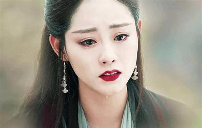 "Tân Ỷ thiên đồ long ký" rục rịch lên sóng: Fan mong chờ vai ác nữ Chu Chỉ Nhược của "đàn em" Dương Mịch