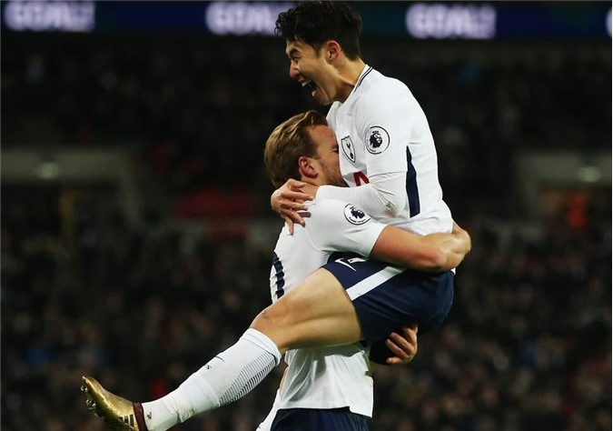 Kane tái xuất, Tottenham vẫn gục ngã trước Burnley