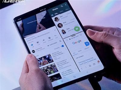 Những ưu điểm đáng 'đồng iền bát gạo' của Samsung Galaxy Fold 