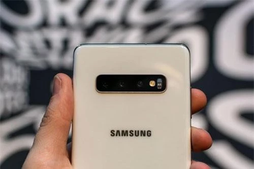 =1. Samsung Galaxy S10 Plus (109 điểm).