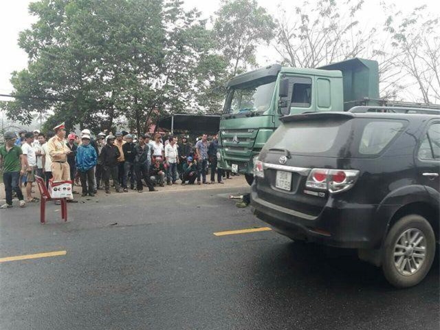 Chiến sĩ công an tử vong trên đường sau va chạm với xe tải