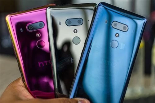 =6. HTC U12 Plus (103 điểm).