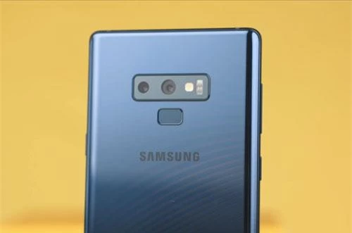 =6. Samsung Galaxy Note 9 (103 điểm).