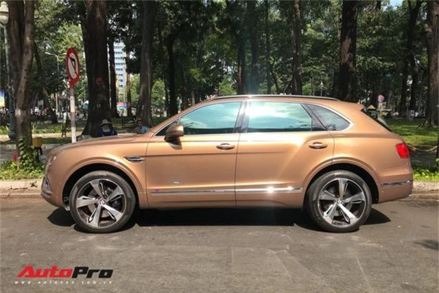 Bentley Bentayga First Edition đã hiếm nay còn hiếm hơn nhờ chi tiết này - Ảnh 10.