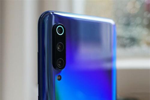 Trên tay smartphone chụp hình tốt hơn iPhone Xs Max